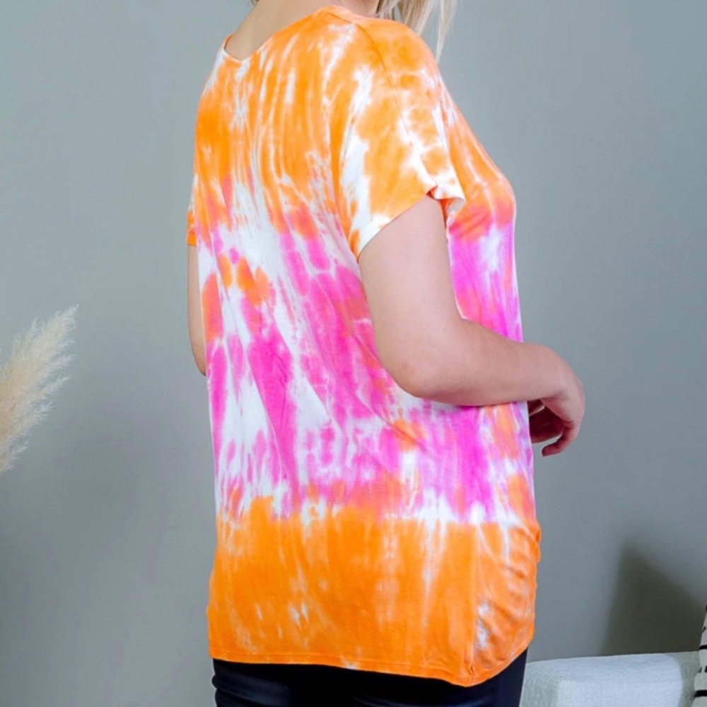 🔥5/$30🔥ALLIE & ROB TWIST KNOT HEM SHIRT - Picture 3 of 3